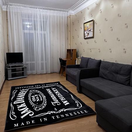 Apartments On Bolshaya Morskaya 65 Mykolaiv Exterior photo